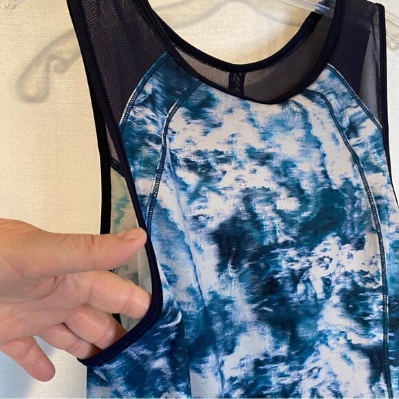 Lululemon Sculpt Tank Top Aquamarine Mosaic with Black Sheer Mesh Trim Ladies 8 - Picture 3 of 8